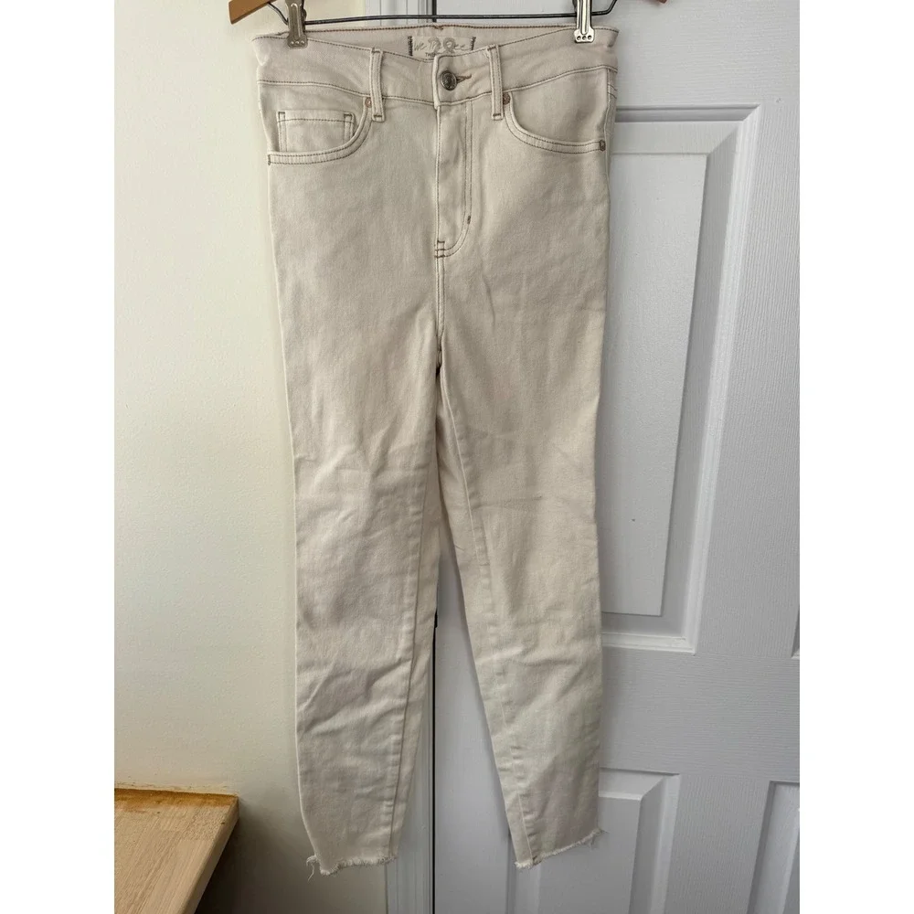 Free People High Rise Raw‎ Hem Straight Leg Jeans Cream Size 28